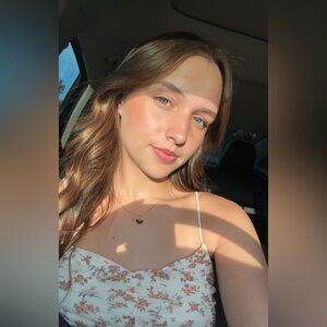 Meet your Posher, Isabella